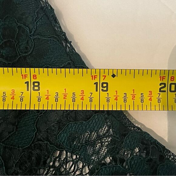 Neiman Marcus Sheer Green Lace Party Event Midi Dress NWT Size L - Picture 11 of 13